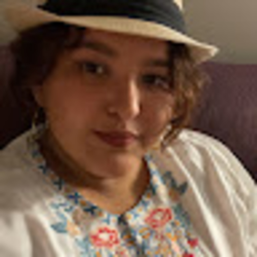 Meet your Posher, Cynthia